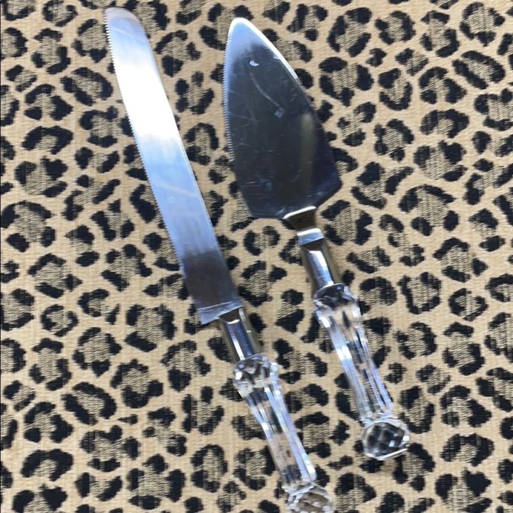 Serving Pieces
